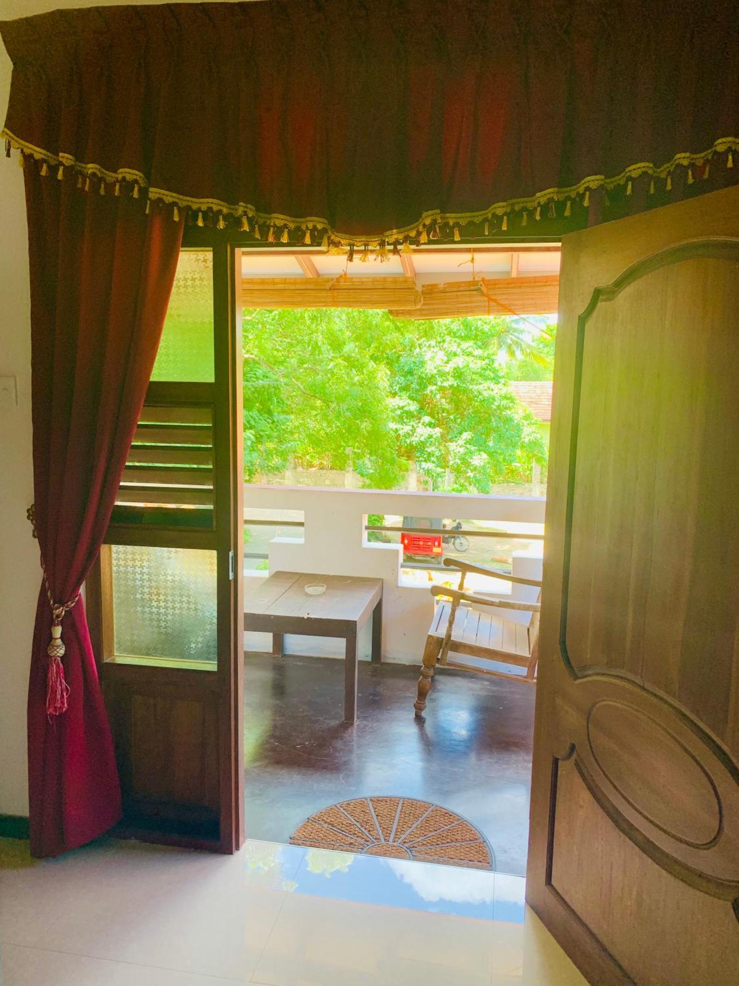 Deshan Homestay & Restaurant Tangalle Exterior foto